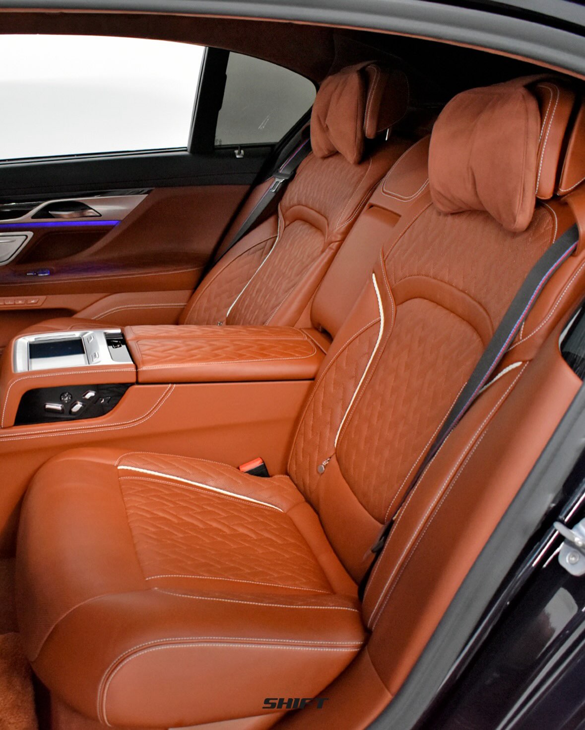 BMW M760LI TARTUFO EDITION - Imagem 9