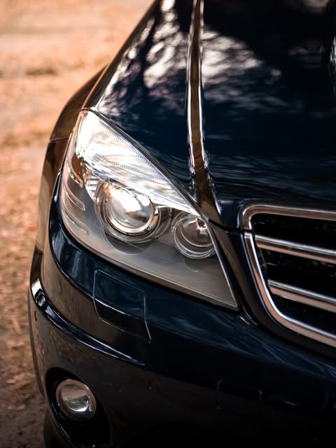 MERCEDES-BENZ C63 AMG - Imagem 7