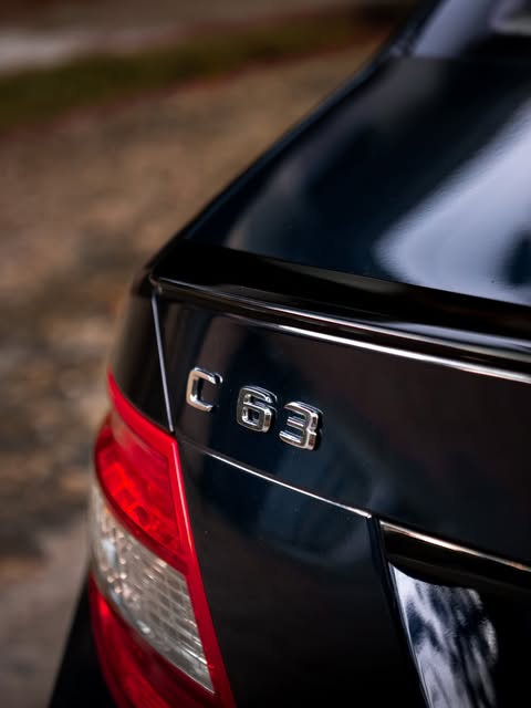 MERCEDES-BENZ C63 AMG - Imagem 10