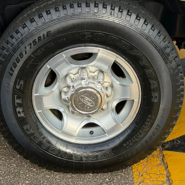 FORD F-250 XLT-L - Imagem 7