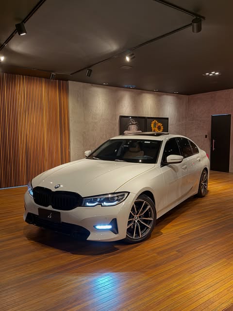 BMW 320I SPORT GP FLEX - Imagem 18