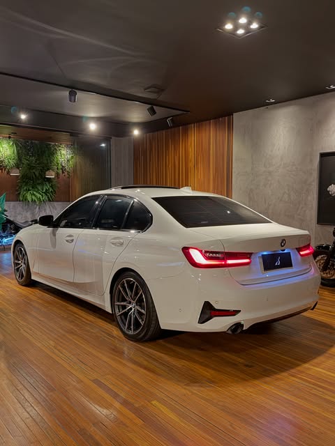 BMW 320I SPORT GP FLEX - Imagem 6