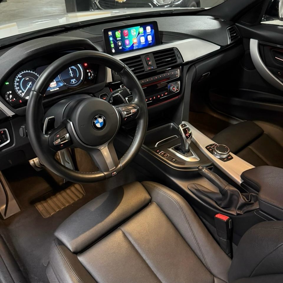BMW 320I M SPORT PLUS - Imagem 8