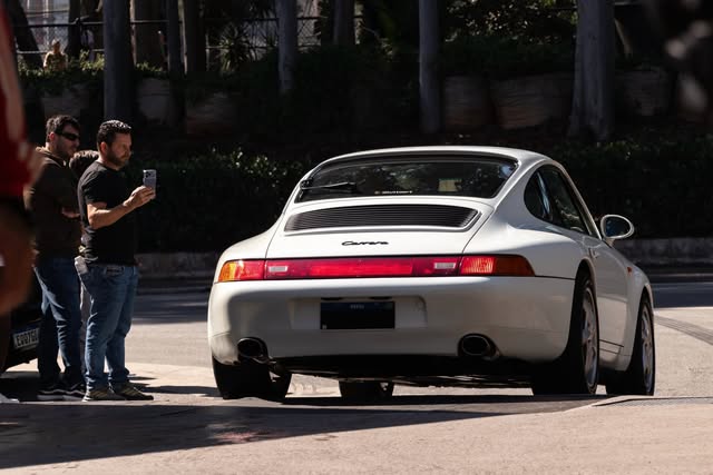 PORSCHE 911 CARRERA - Imagem 1