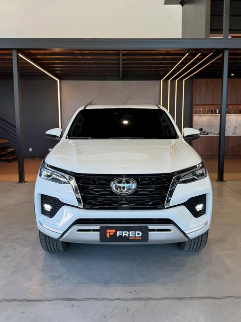 TOYOTA HILUX SW4 SRX - Imagem 5