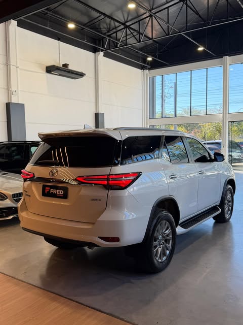 TOYOTA HILUX SW4 SRX - Imagem 9