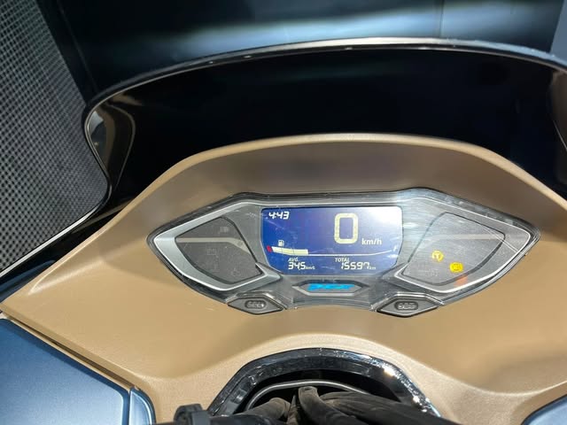 HONDA PCX DLX - Imagem 7
