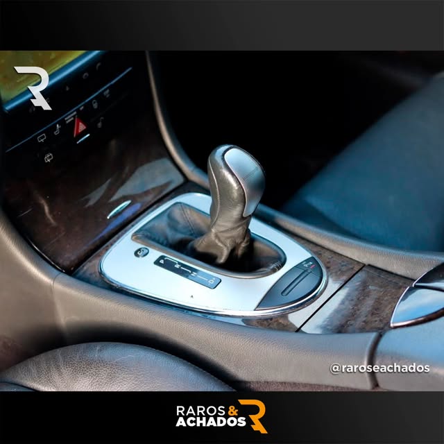 MERCEDES-BENZ E320 AVANTGARDE - Imagem 16