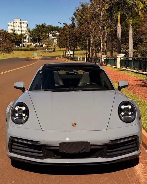 PORSCHE 911 CARRERA - Imagem 2