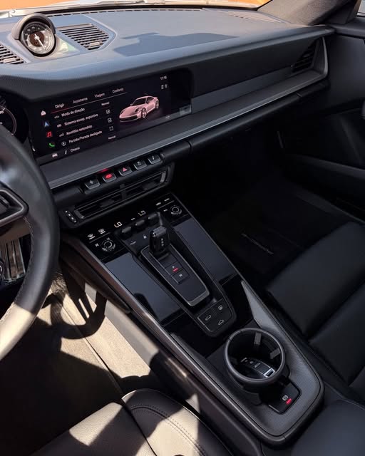 PORSCHE 911 CARRERA - Imagem 16