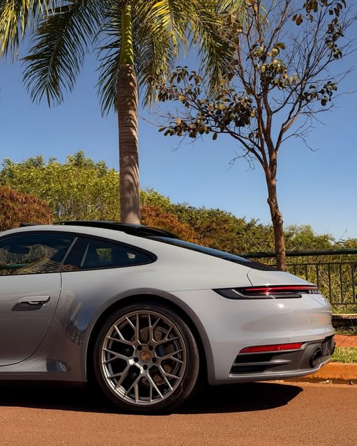 PORSCHE 911 CARRERA - Imagem 6
