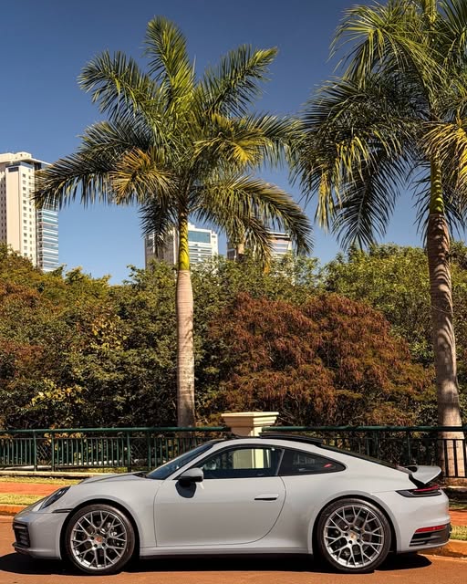 PORSCHE 911 CARRERA - Imagem 10