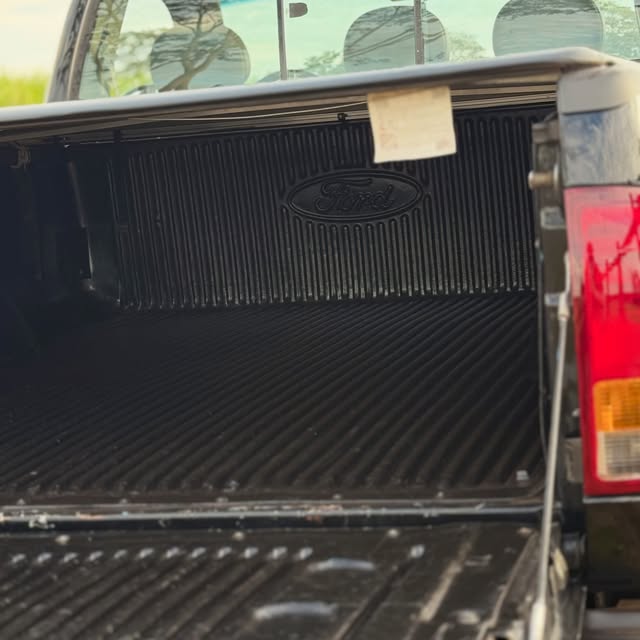 FORD F-250 XLT-L - Imagem 17