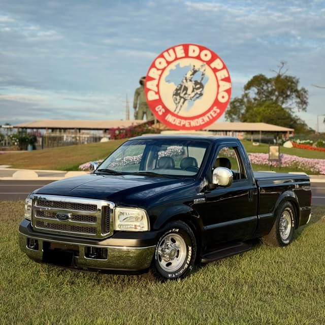 FORD F-250 XLT-L - Imagem 4