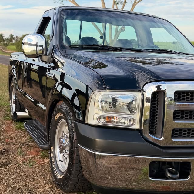 FORD F-250 XLT-L - Imagem 5