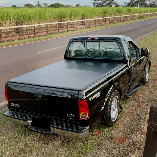 FORD F-250 XLT-L - Imagem 6