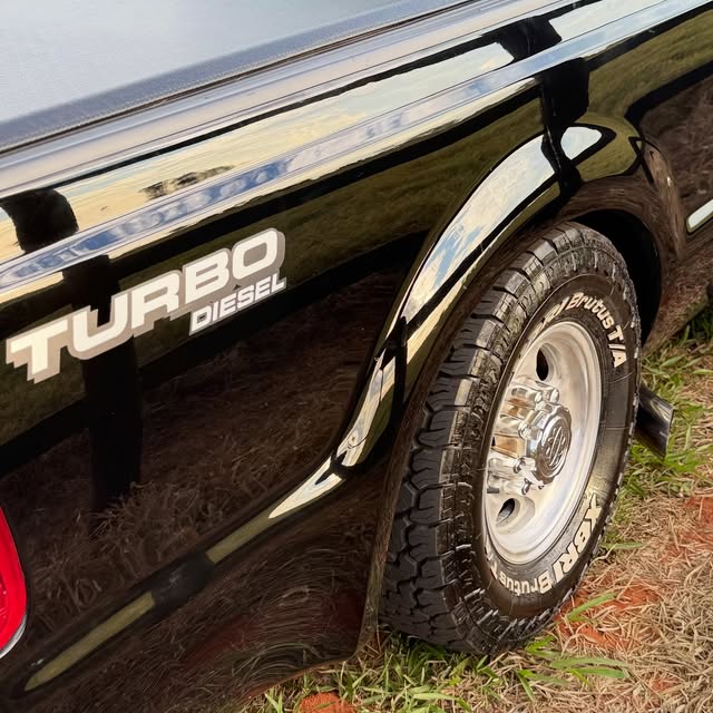 FORD F-250 XLT-L - Imagem 7