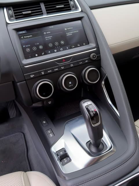 JAGUAR E-PACE P250F SPORT AWD - Imagem 11