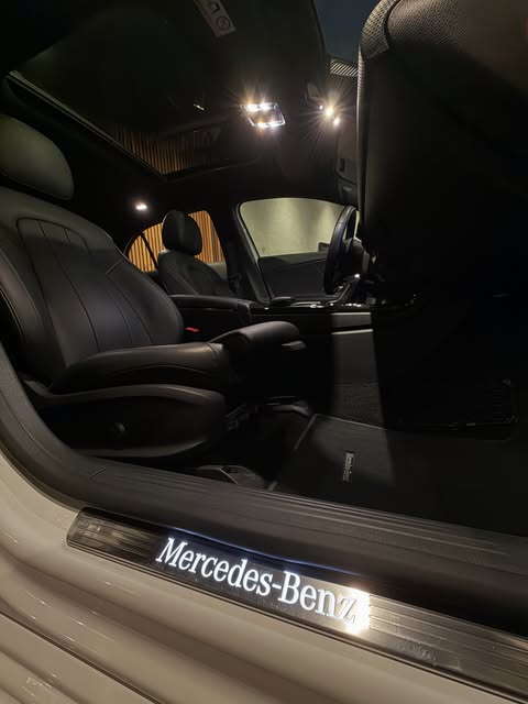 MERCEDES-BENZ A250 VISION - Imagem 14