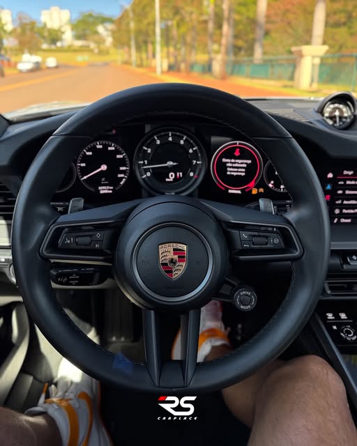 PORSCHE 911 CARRERA - Imagem 7