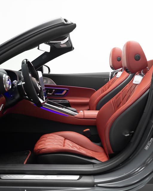 MERCEDES-BENZ SL63 AMG E-PERFORMANCE - Imagem 5