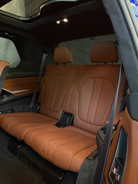 BMW X7 M60I - Imagem 8