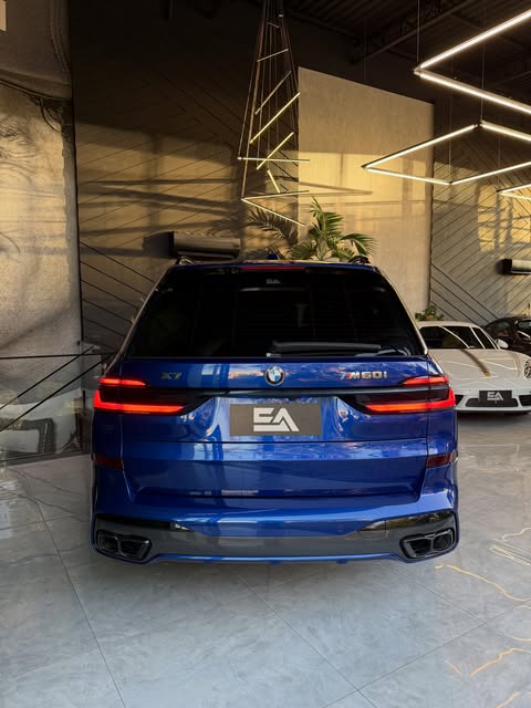 BMW X7 M60I - Imagem 10