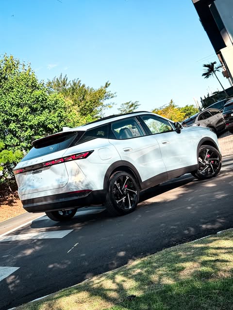 OMODA 7 PRESTIGE DHT - Imagem 10