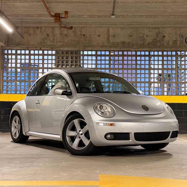 VOLKSWAGEN NEW BEETLE - Imagem 2