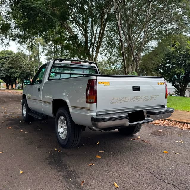 CHEVROLET SILVERADO - Imagem 12