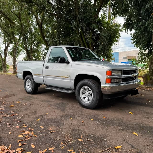 CHEVROLET SILVERADO - Imagem 6