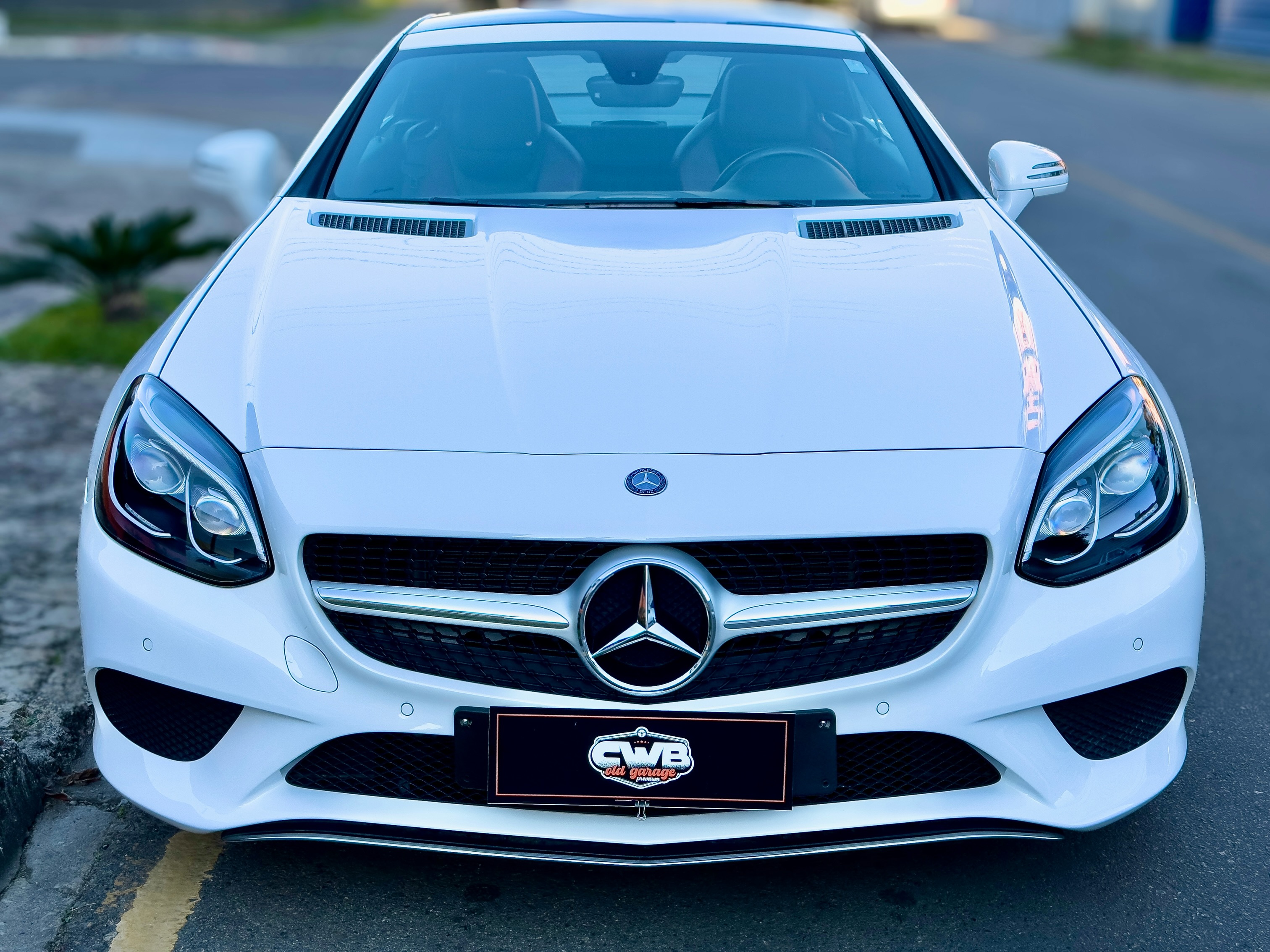 MERCEDES-BENZ SLC 300 - Imagem 2