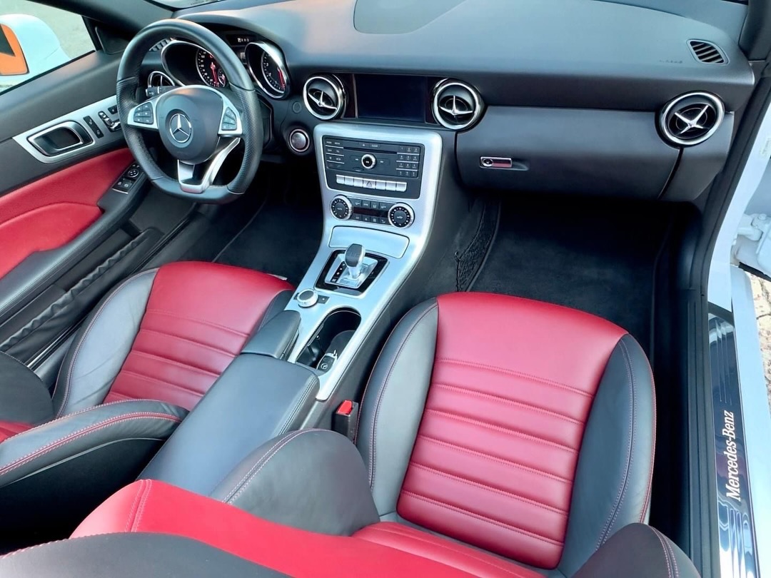 MERCEDES-BENZ SLC 300 - Imagem 8