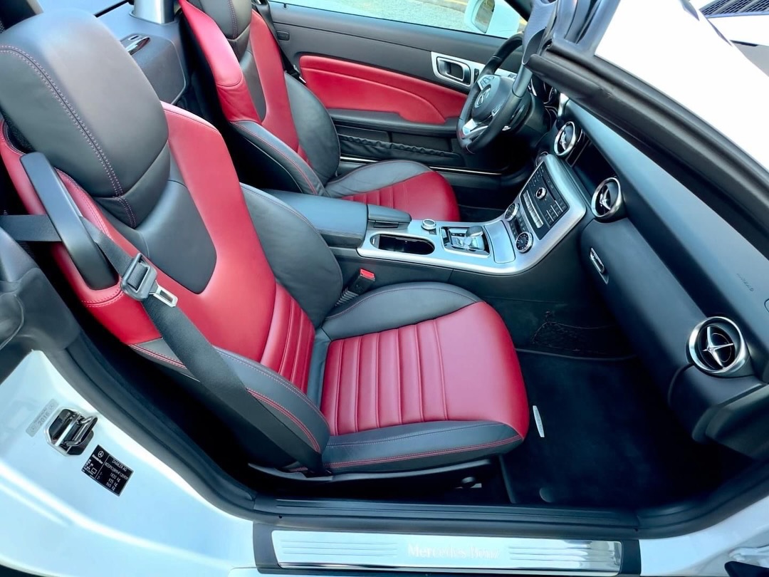 MERCEDES-BENZ SLC 300 - Imagem 9
