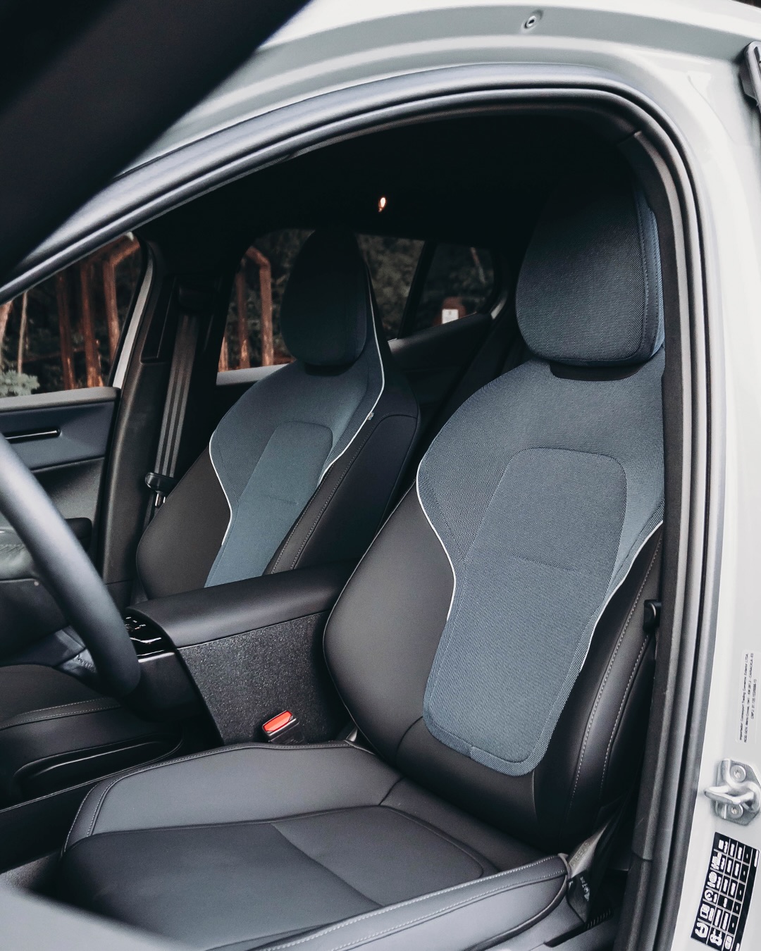 VOLVO EX30 CORE E40 - Imagem 6