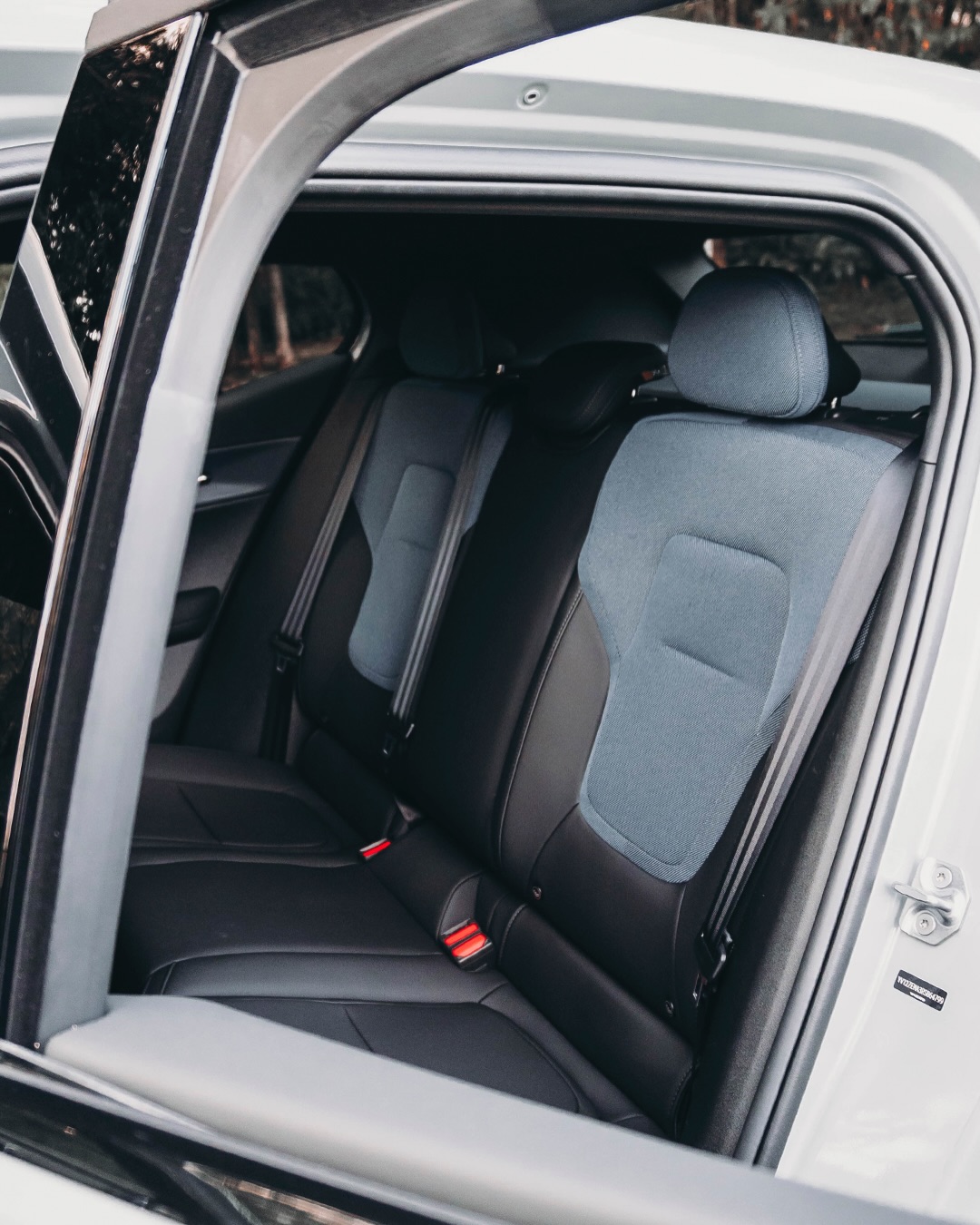 VOLVO EX30 CORE E40 - Imagem 7