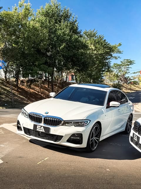 BMW 320I M SPORT - Imagem 2