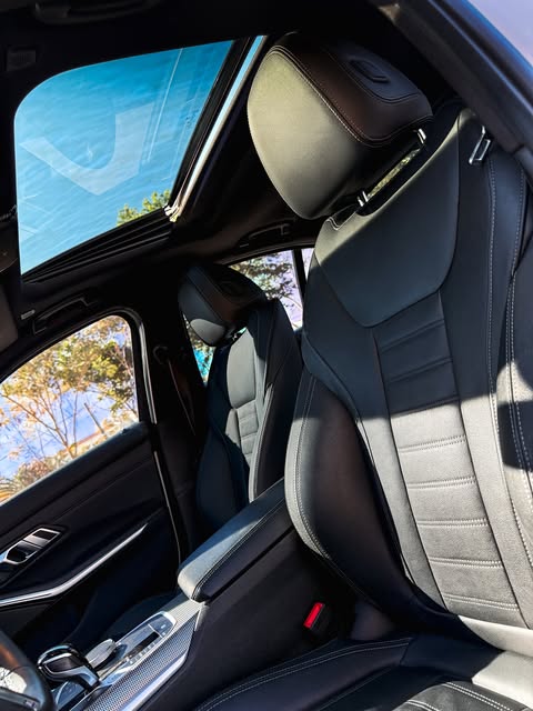 BMW 320I M SPORT - Imagem 13