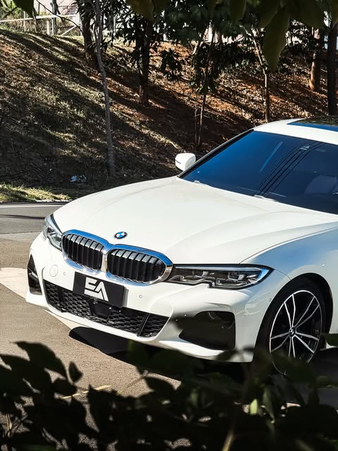 BMW 320I M SPORT - Imagem 4