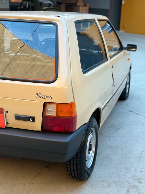 FIAT UNO S - Imagem 16