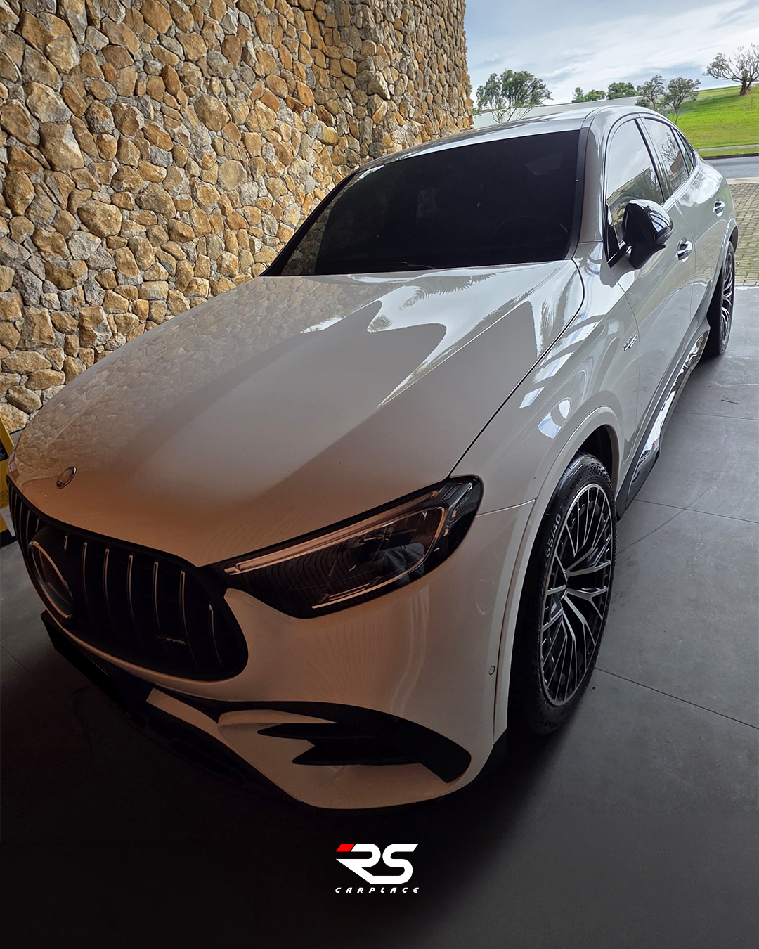 MERCEDES-BENZ GLC AMG 43 COUPÉ - Imagem 2