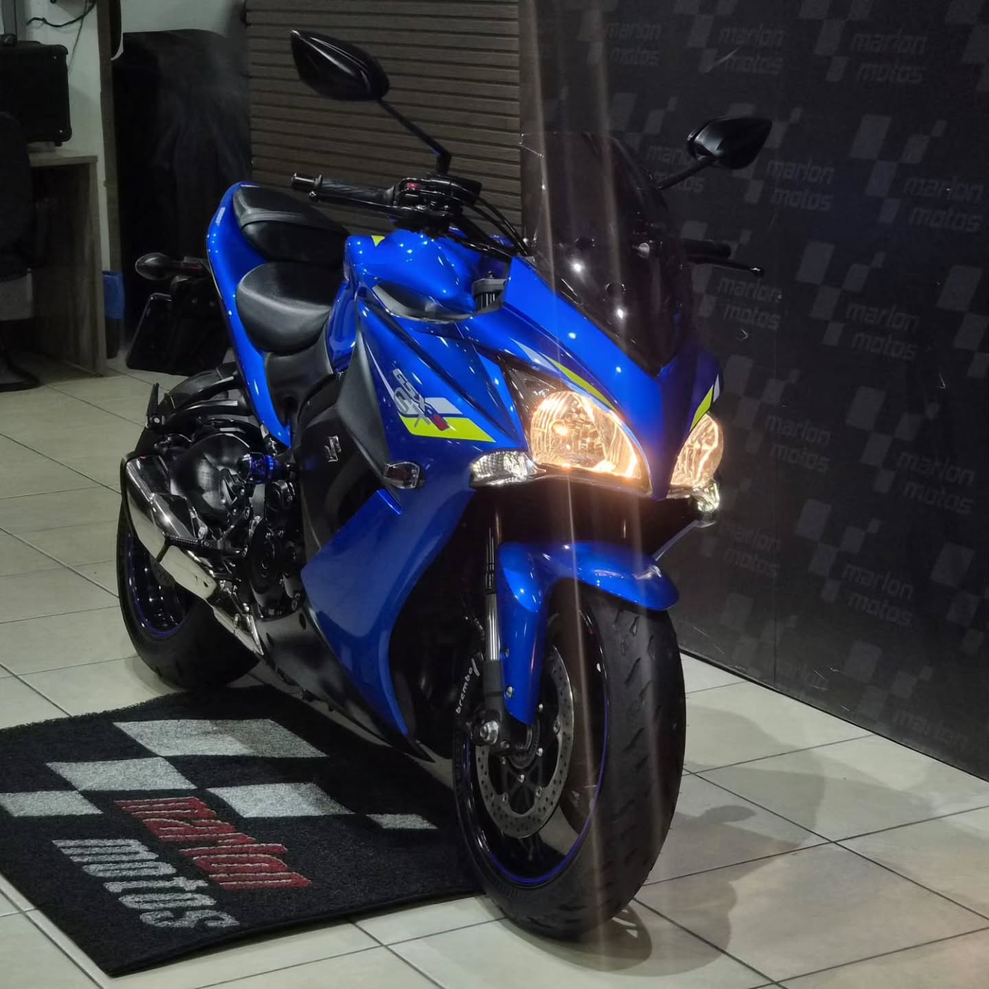 SUZUKI GSXS 1000F - Imagem 3