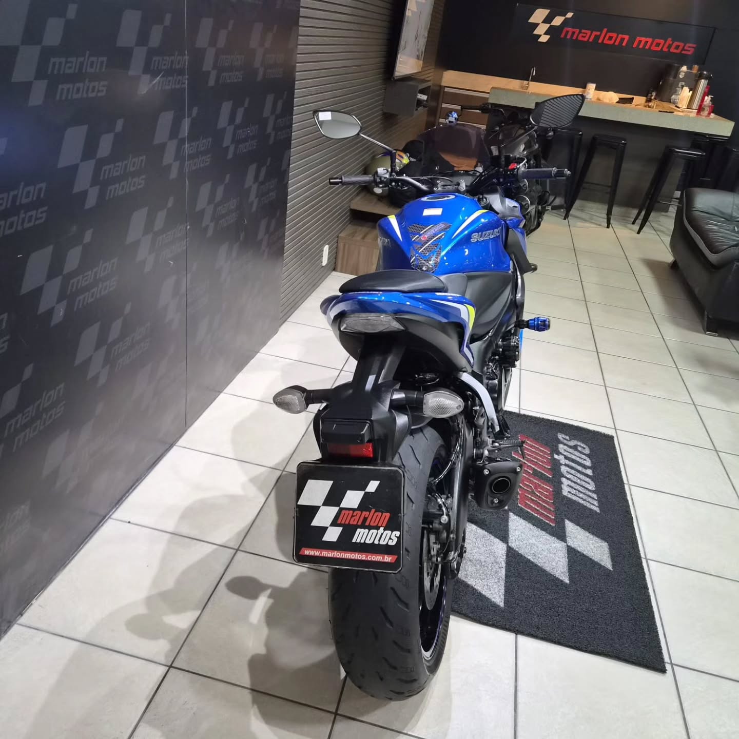 SUZUKI GSXS 1000F - Imagem 9