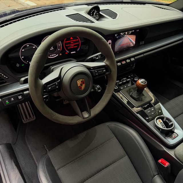 PORSCHE 911 CARRERA T - Imagem 12
