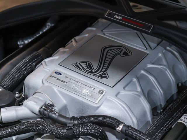 FORD MUSTANG SHELBY GT500 - Imagem 6