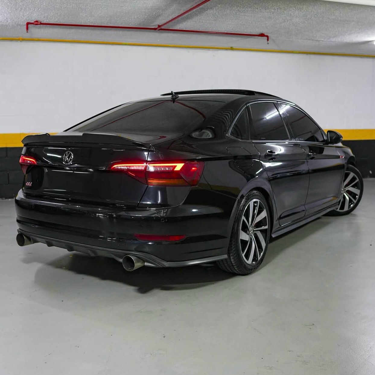 VOLKSWAGEN JETTA GLI - Imagem 5