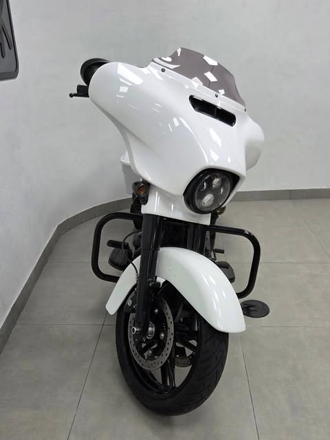 HARLEY-DAVIDSON STREET GLIDE SPECIAL - Imagem 15