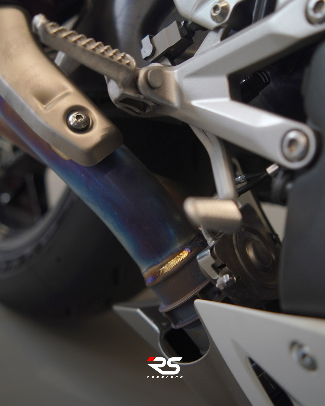 HONDA CBR1000RR FIREBLADE SPECIAL 30TH ANNIVERSARY EDITION - Imagem 7