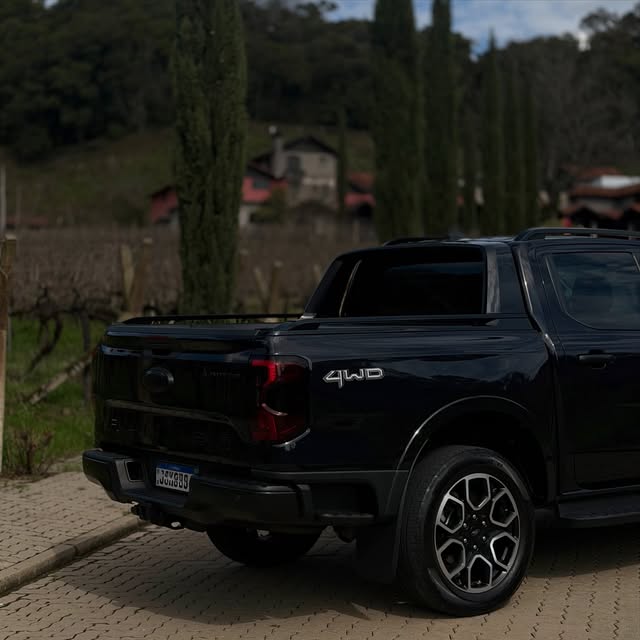 FORD RANGER LIMITED PLUS V6 - Imagem 10