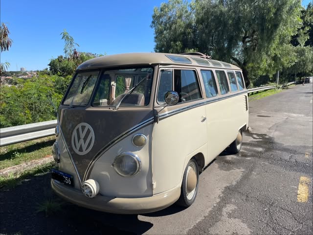 VOLKSWAGEN KOMBI CORUJINHA - Imagem 2